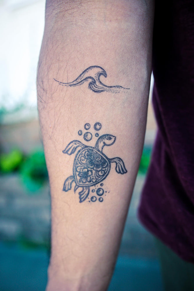 
                
                    Load image into Gallery viewer, Temporary Tattoos ✶ Beach Lover ✶
                
            